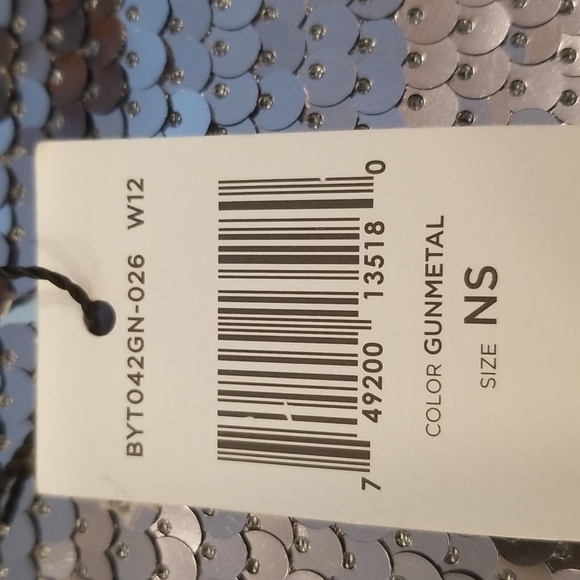 💕BCBGERATION💕 Sequin Wristlet Clutch ~ Gunmetal Silver NWT - Picture 6 of 8